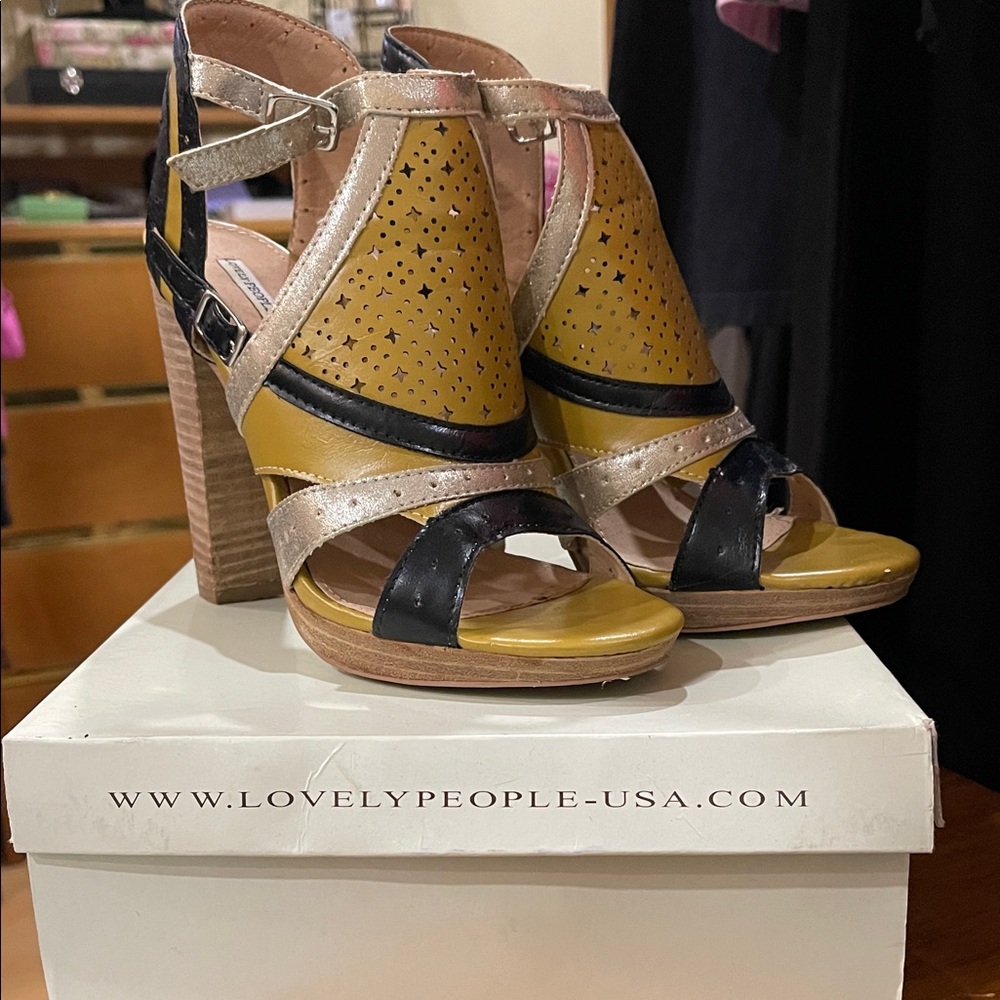 LOVELY PEOPLE Yellow and Black Heeled STRAPPY Sandals